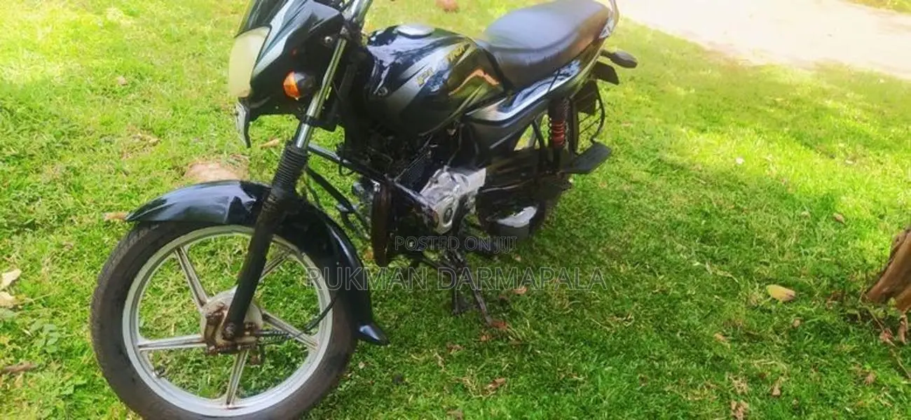 Bajaj Platina 100 ES 2016