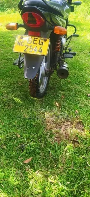 Bajaj Platina 100 ES 2016