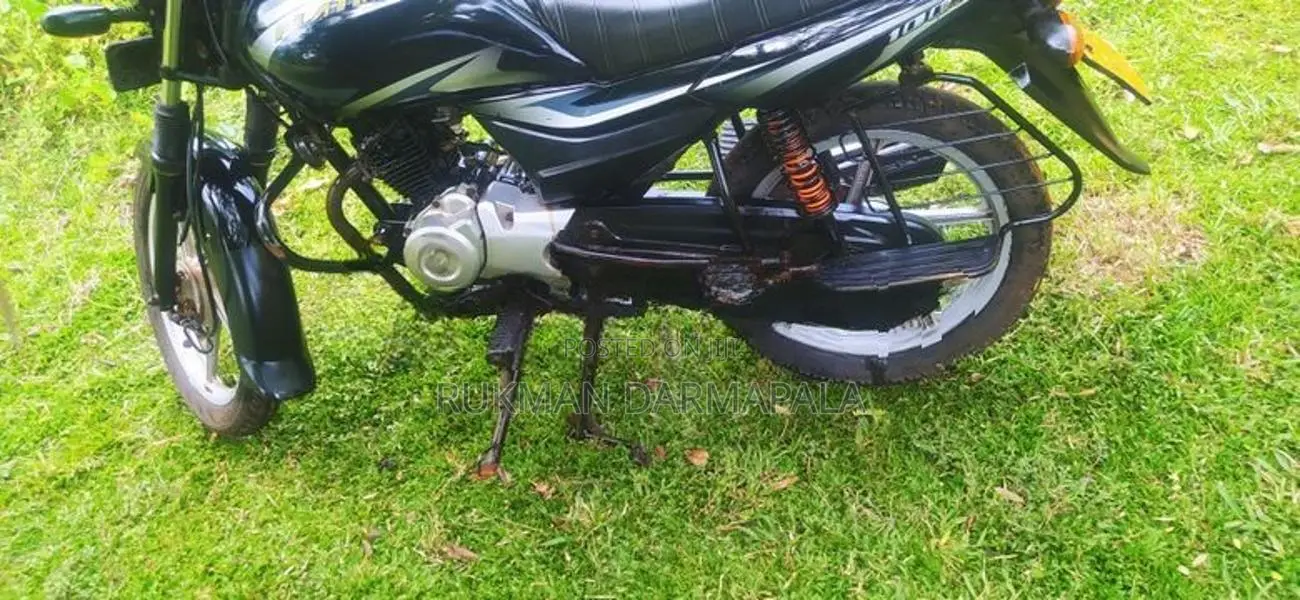 Bajaj Platina 100 ES 2016