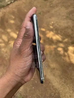 Apple iPhone 11 Pro 256GB (Used)