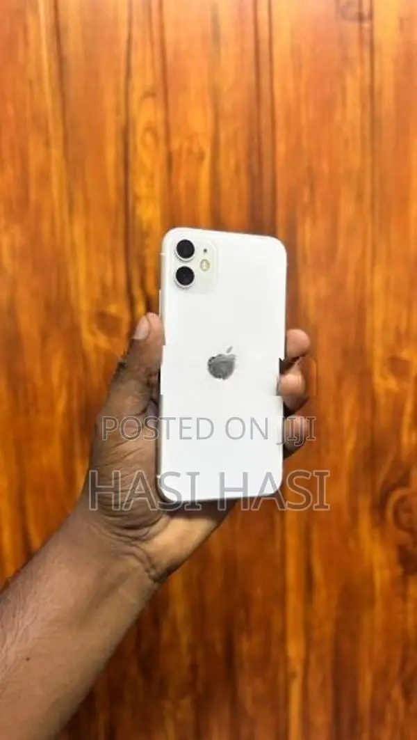 Apple iPhone 11 128GB (Used)