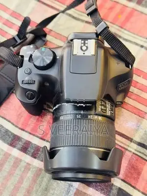 Canon EOS 1300D