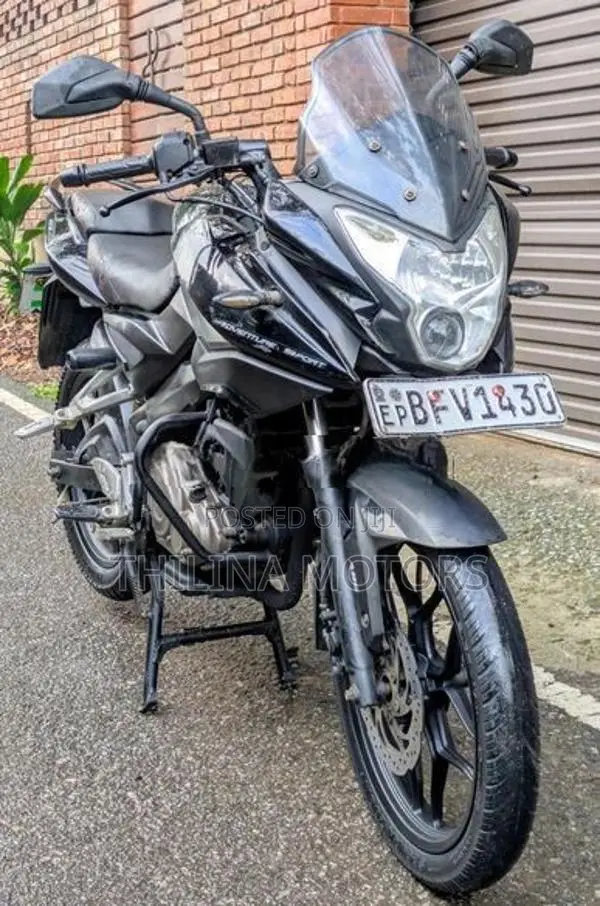 Bajaj Pulsar AS 150 2016