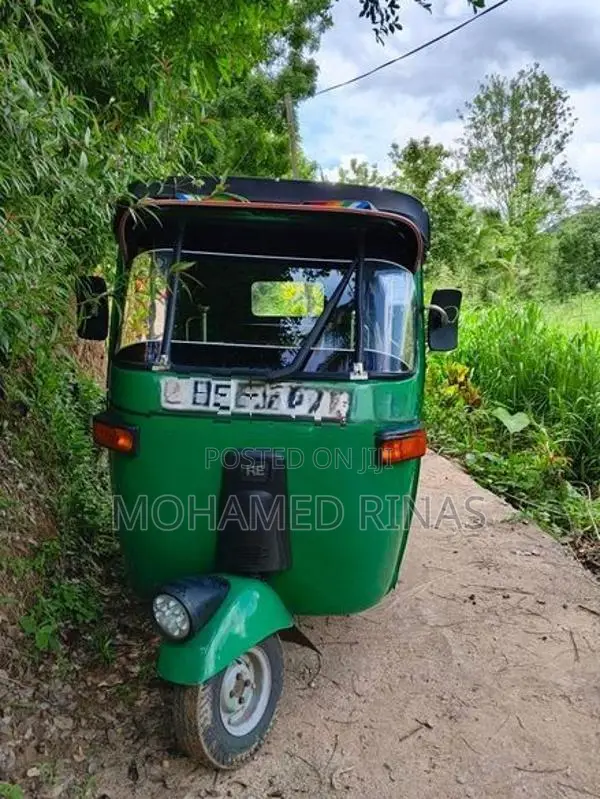 Bajaj RE 2003