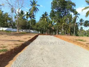 අලව්ව නගරයෙන් ඉඩමක් විකිණීමට