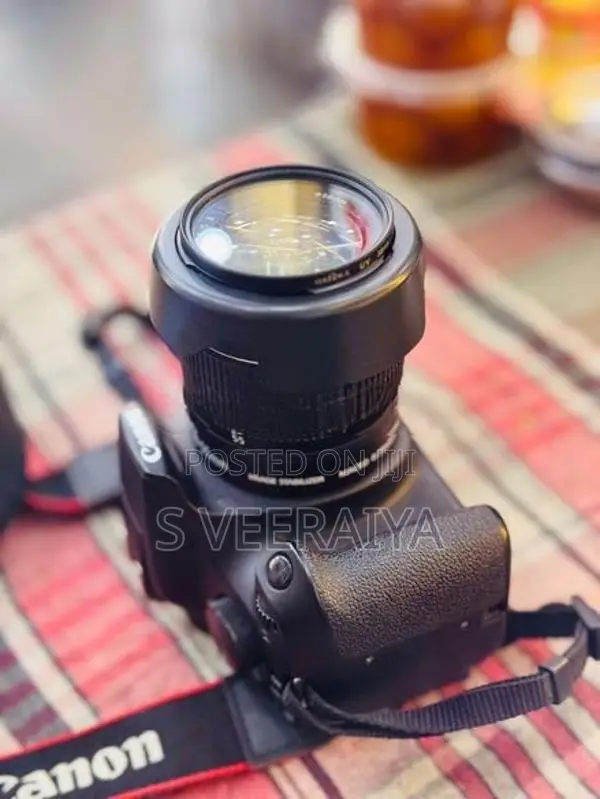 Canon EOS 1300D