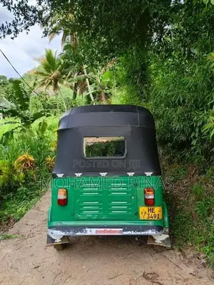 Bajaj RE 2003