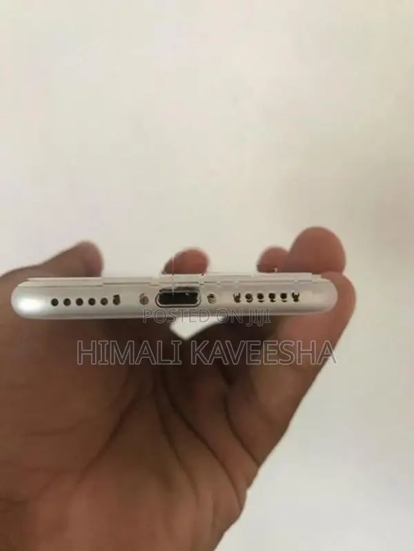 Apple iPhone 8 (Used)
