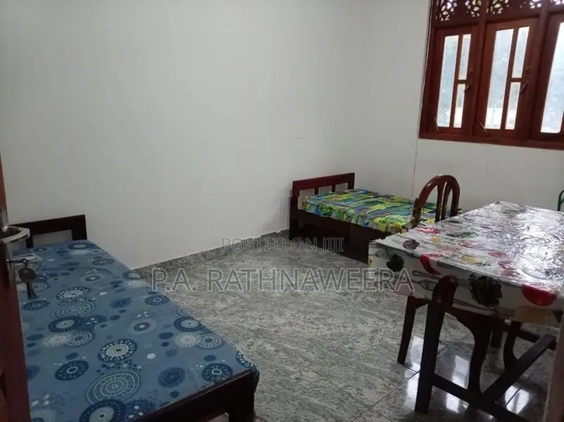 Boys' Boarding Room for Rent - Gannoruwa