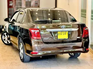 Toyota Axio 2017