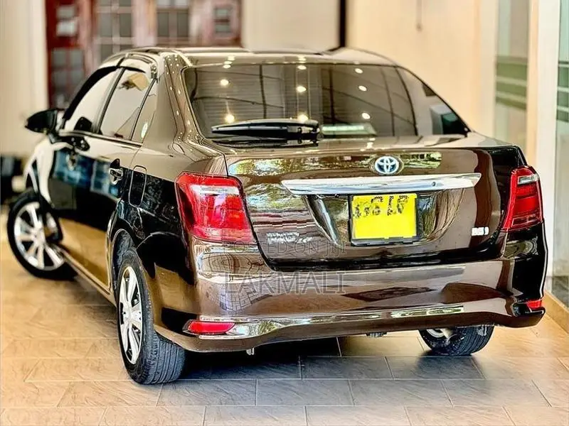 Toyota Axio 2017