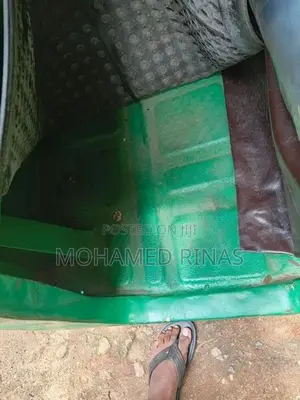 Bajaj RE 2003