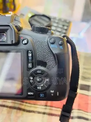 Canon EOS 1300D