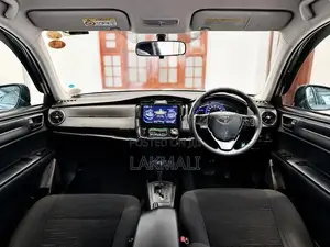 Toyota Axio 2017