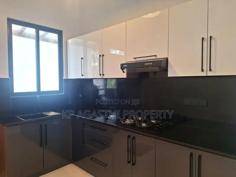 Athurugiriya House for Sale