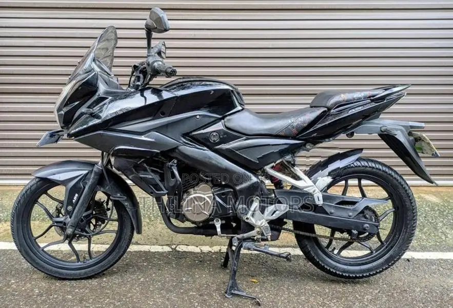 Bajaj Pulsar AS 150 2016