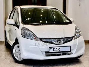 Honda Fit GP1 2015
