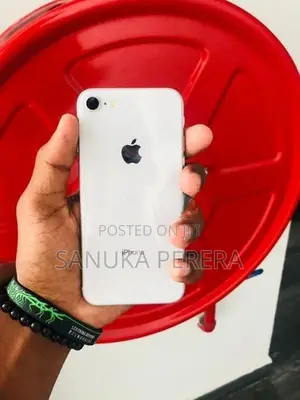 Apple iPhone 8 (Used)