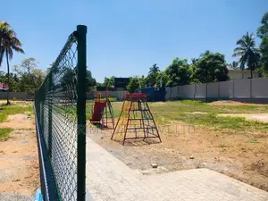 මල්කඩුවාවෙන් සුපිරි ඉඩමක්
