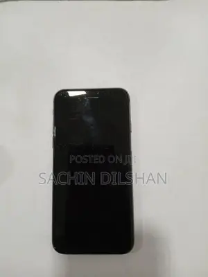Apple iPhone 8 (Used)