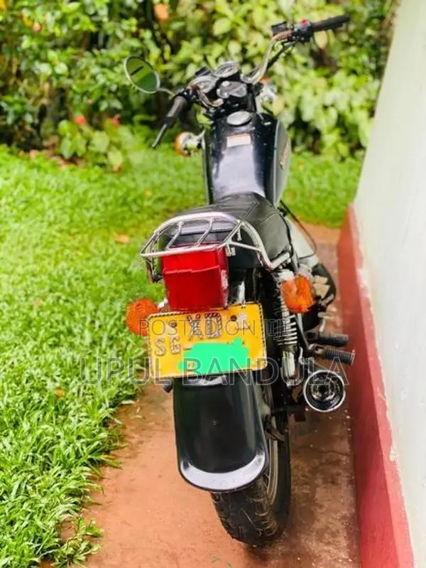 Suzuki GN 125 2012