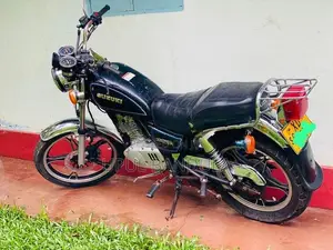 Suzuki GN 125 2012