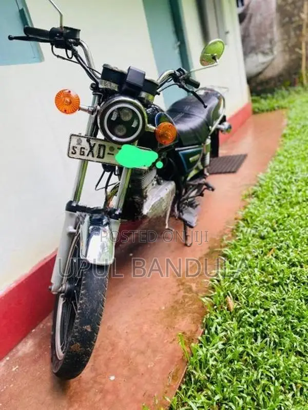 Suzuki GN 125 2012