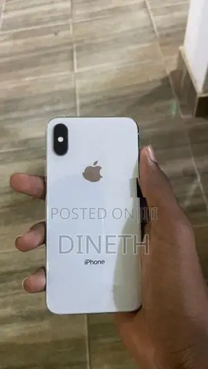 Apple iPhone XS (Used)