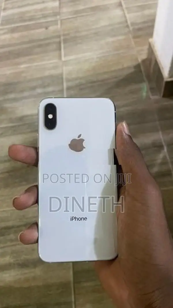 Apple iPhone XS (Used)