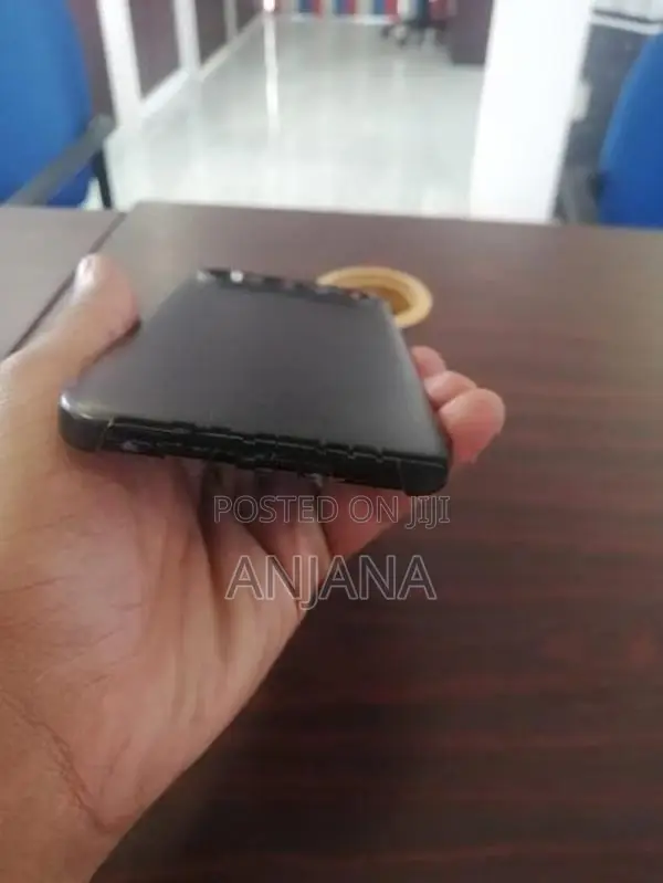 ZTE nubia Air 256GB (Used)