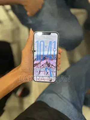 Apple iPhone 13 (Used)