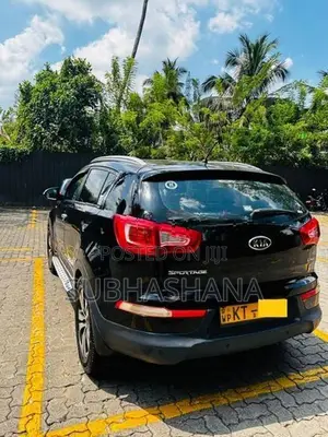 Kia Sportage Full-Option 2013