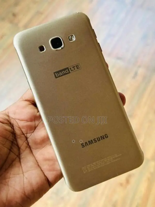 Samsung Galaxy A8 (Used)