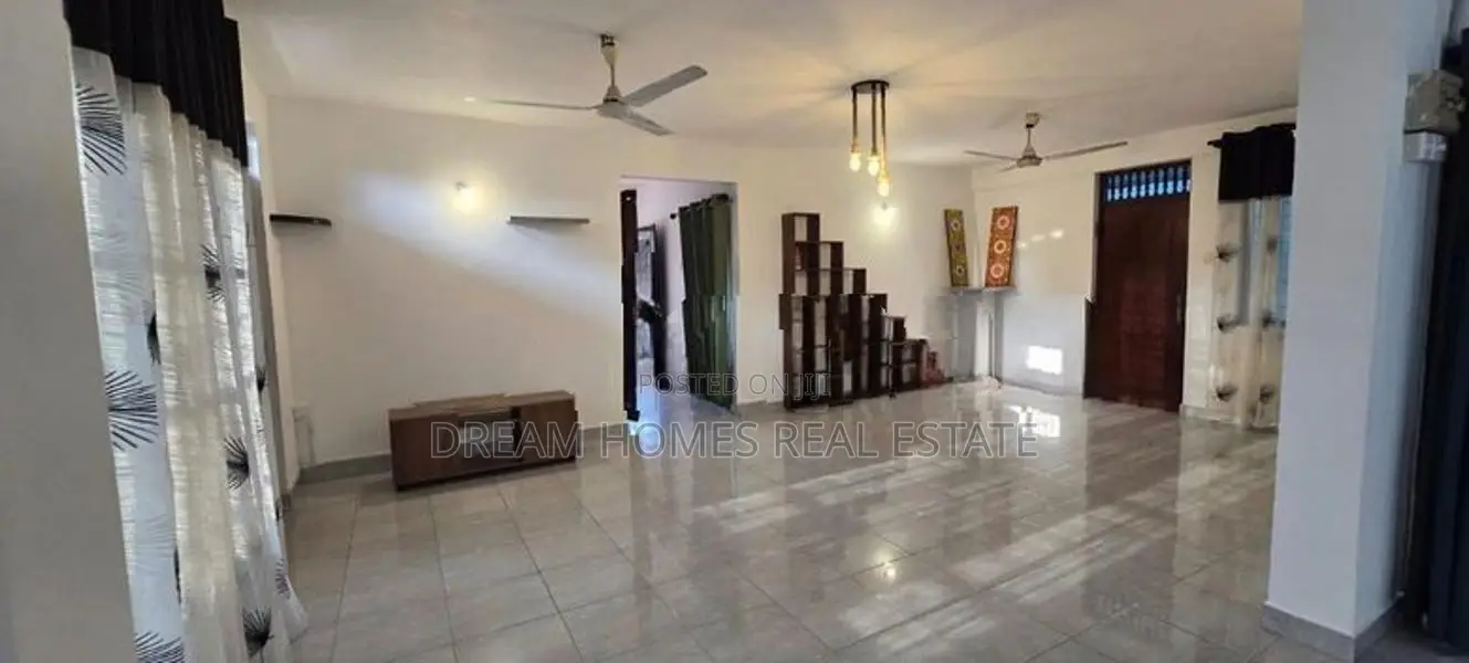 4 Bed Room House for Rent Near Maharagama Town