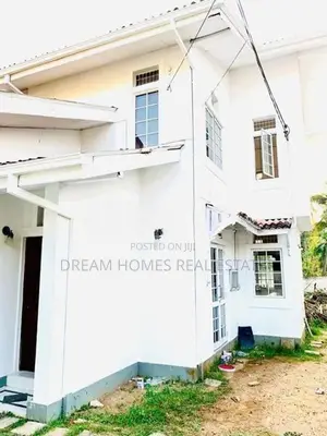 Beautiful Family House for Rent in Thalawathugoda – Temple Road
