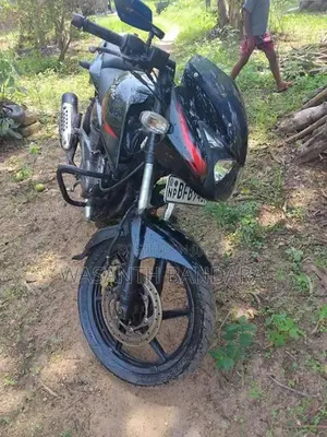 Bajaj Pulsar 180 2017