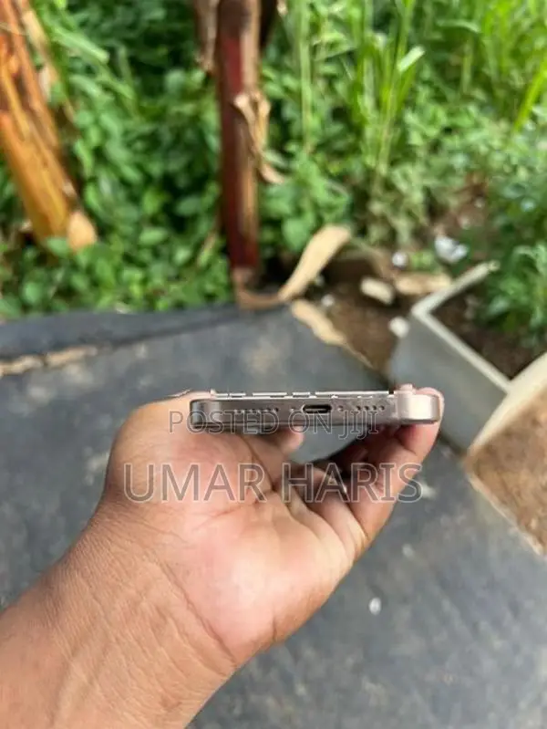 Apple iPhone 16 Pro Max (Used)