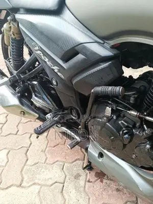 TVS Apache RTR 180 2015