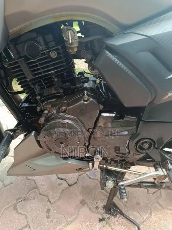 TVS Apache RTR 180 2015
