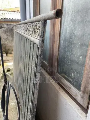 Gate 10’ X 6’