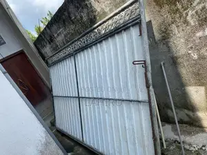 Gate 10’ X 6’