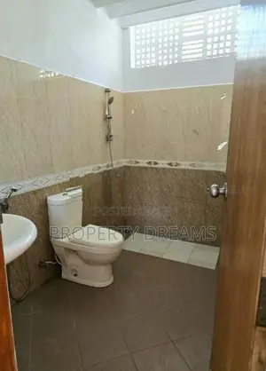 5 Br Luxury House for Sale Near to Main Road kottawa