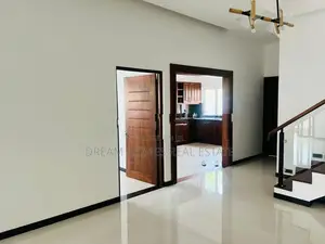 Luxury Modern 3-Storey House for Sale – Arawwala, Pannipitiya