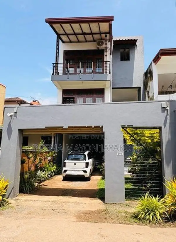 Architect-Designed 3-Story Modern House for Sale Moratuwa