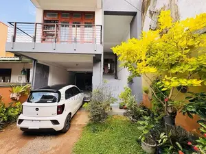 Architect-Designed 3-Story Modern House for Sale Moratuwa