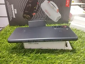 Samsung Galaxy S21 5G 128GB (Used)