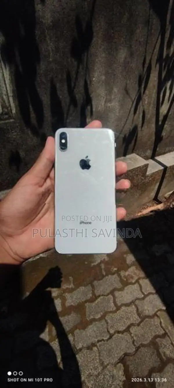Apple iPhone XS Max (Used)