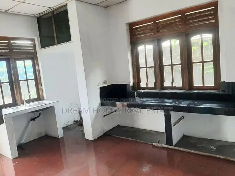 House for Rent – Thalawathugoda