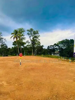 Matara කැකනදුර නගරය ට සමීපව හොඳ බිම් කොටසක් විකිණීමට
