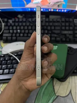 Apple iPhone 12 (Used)